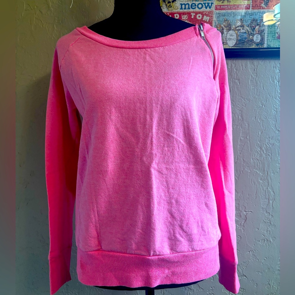 Neon Pink Sweatshirt with zipper
